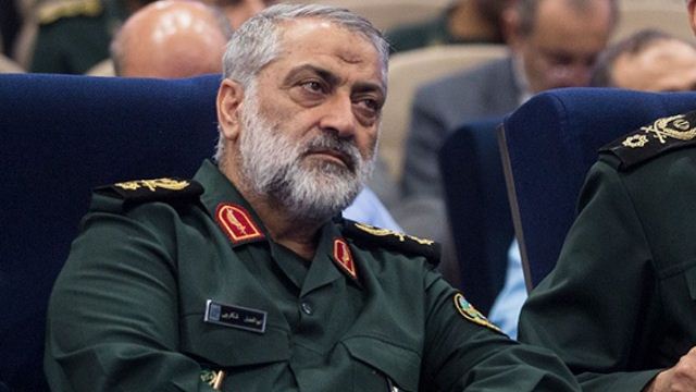 درخصوص توانمندی های موشکی به کسی پاسخگو نیستیم/ موشک را در حد نیاز دفاعی کشور به لحاظ کیفی و کمی تولید و آزمایش خواهیم کرد/ عراق و سوریه بر حضور مستشاری ایران در سوریه اصرار دارند