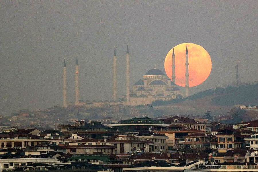 درخشان ترین ابرماه ۲۰۱۹ در سراسر جهان