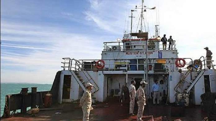 کشف بزرگترین محموله سوخت قاچاق در تنگه هرمز