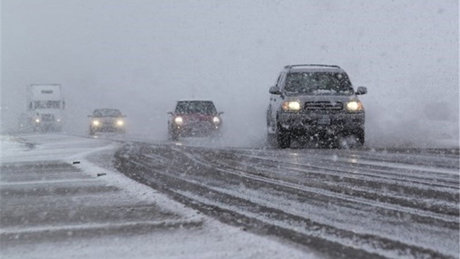 بارش برف و باران در جاده‌های بیش از ۲۰ استان کشور/ مسافران زنجیر چرخ به همراه داشته باشند