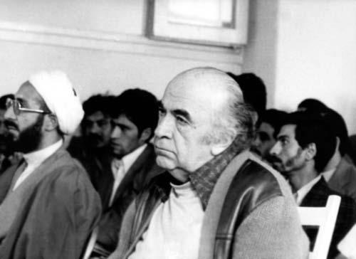 هویدا شخصیتی تکرار ناشدنی است/ روایتی بدون سوگیری ارایه دادیم