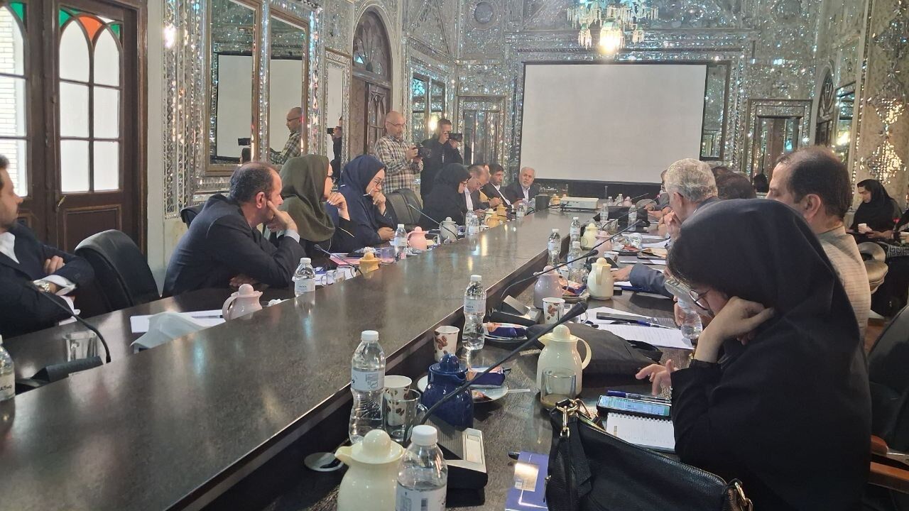 ضرورت طرح پرونده کاخ گلستان به دادگاه لاهه و بهرهگیری از سازوکارهای حقوقی